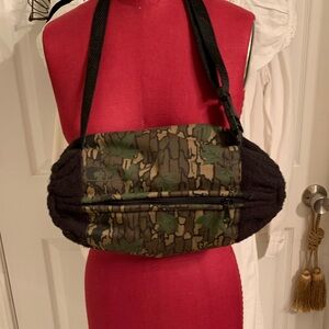 Camo waist hand warmer